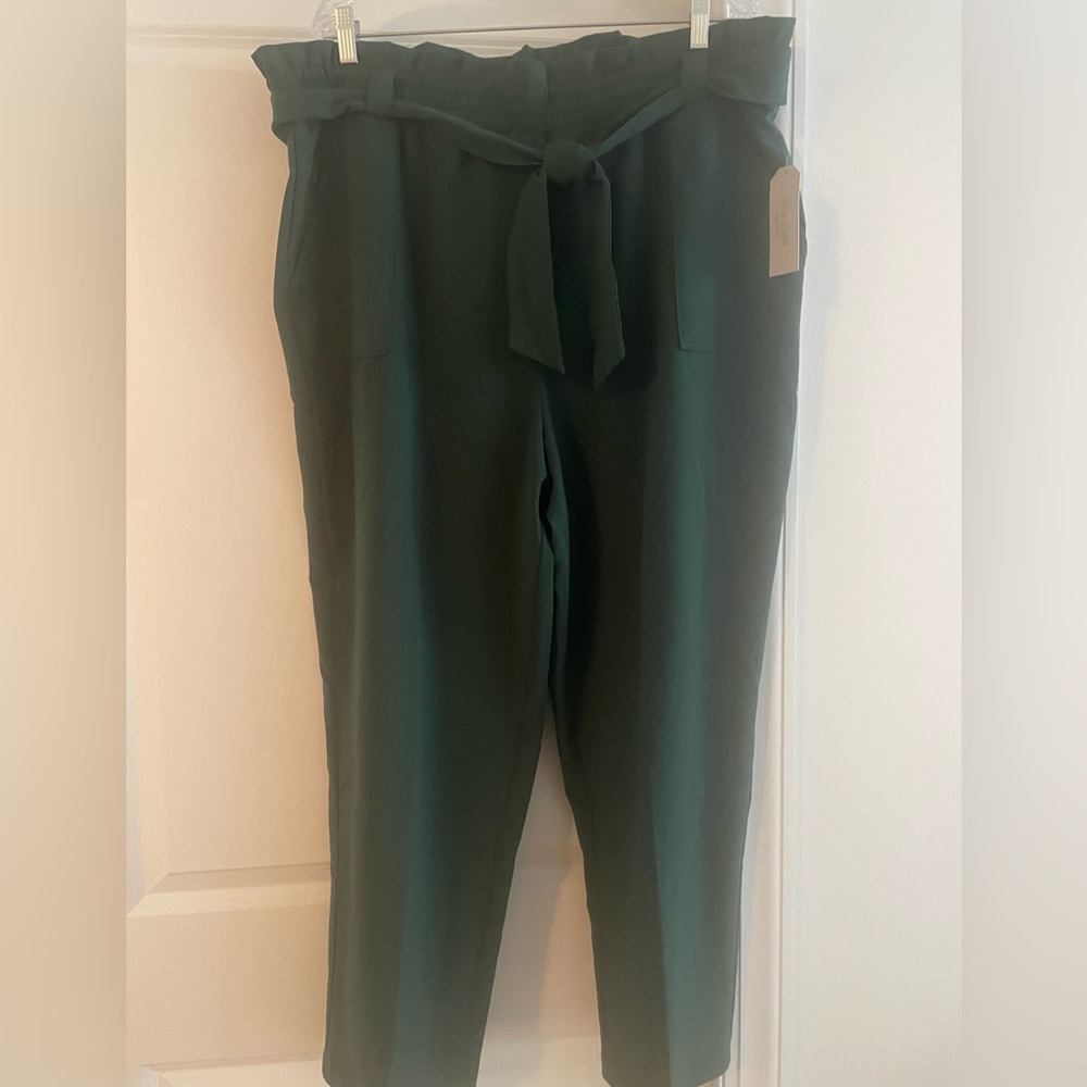 High-Waisted Green Trousers with Belt Detail